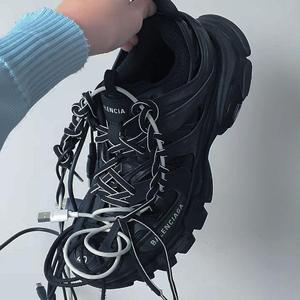 女警察光腚撒尿
